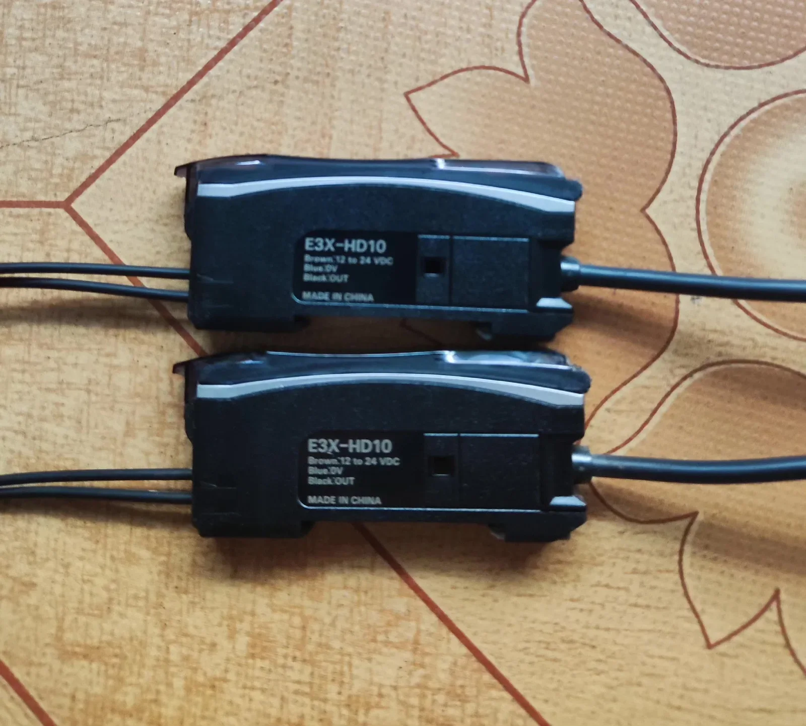 OMRON E3X-HD10 Industrial Sensor product photo 1