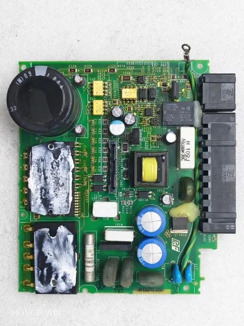 Yaskawa R90AAC-002 Motor & Drive Component product photo 1