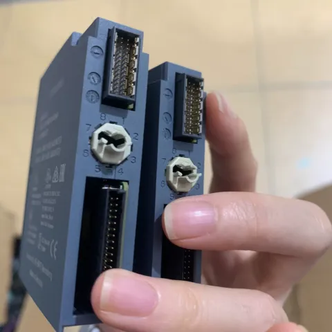 Siemens 6ES7131-6BF00-0BA0 PLC Module — product photo 5 of 8