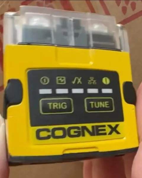 Cognex DM262X Industrial Sensor — product photo 6 of 23