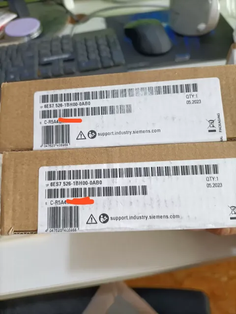 Siemens 6ES7526-1BH00-0AB0 Industrial Automation Component — product photo 4 of 7
