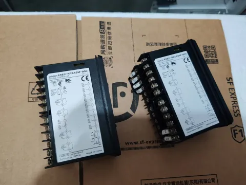 OMRON E5EC-RR2ASM-800 Industrial Control Board — product photo 3 of 9