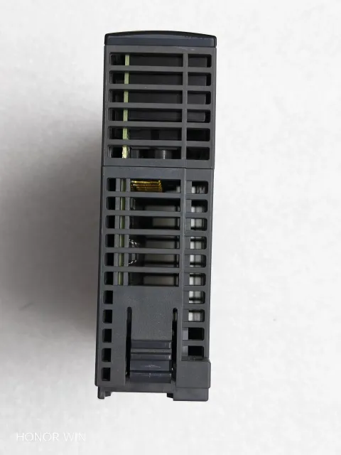 Mitsubishi Electric QX40 Industrial Automation Component — product photo 37 of 57