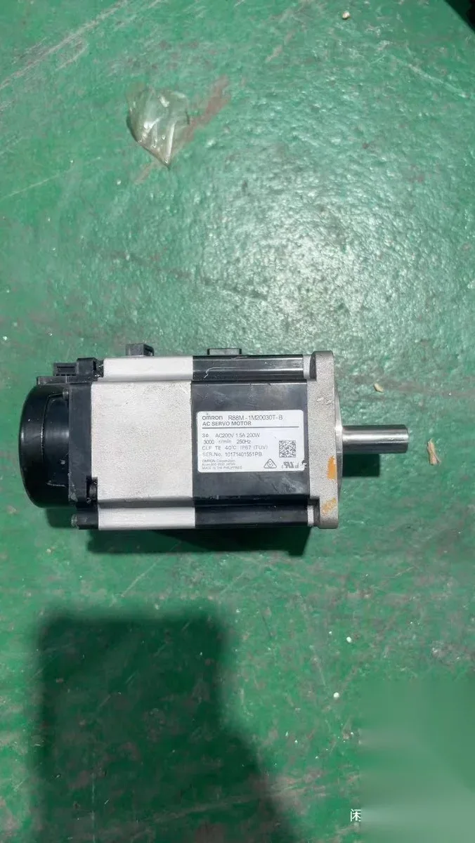 Omron R88M-1M20030T-B Motor & Drive Component product photo 1