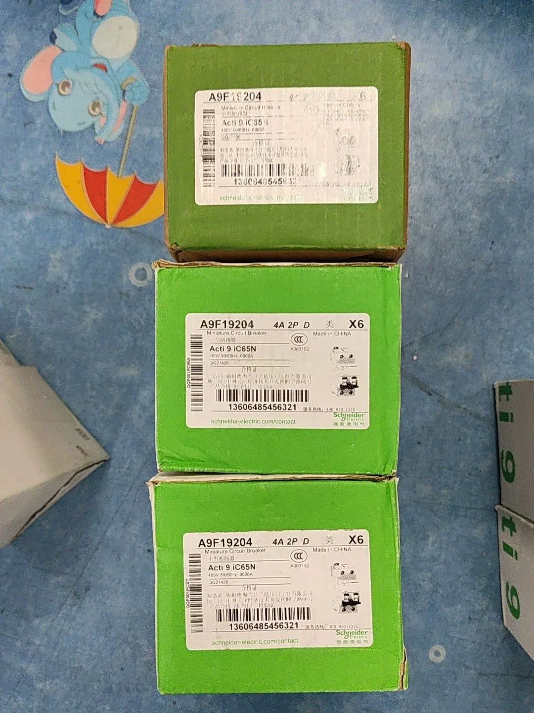 Schneider Electric A9F19204 Industrial Automation Component product photo 1