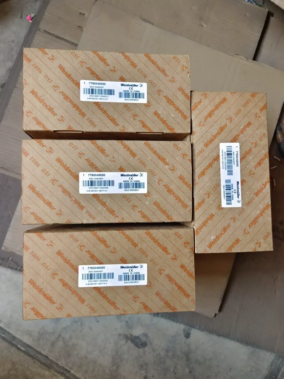 Weidmüller 7760048080 / IES31-SW6/3SFP Industrial Sensor product photo 1