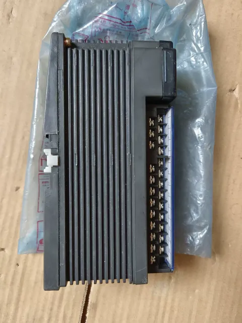 Mitsubishi Electric AX80Y80C Industrial Automation Component product photo 4