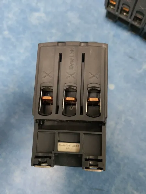 Schneider Electric LC1D40AM7C Industrial Relay product photo 4