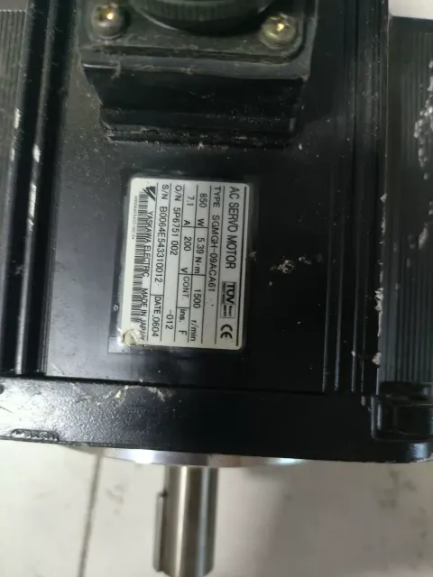 Yaskawa SGMGH-09ACA61 Motor & Drive Component product photo 2