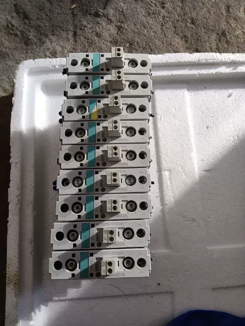 Siemens 3RF2320-1DA02 Industrial Relay product photo 1