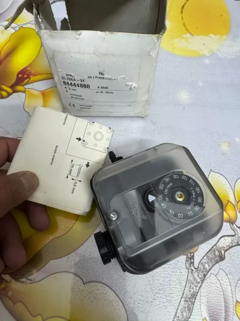Kromschröder DL150A-31 Industrial Sensor product photo 1