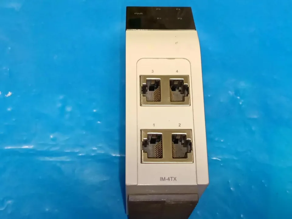 Moxa IM-4TX Industrial Sensor product photo 1