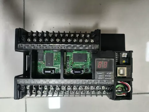 Omron CP1H-Y20DT-D PLC Module product photo 3