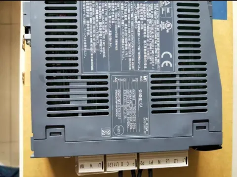 Mitsubishi Electric MR-J3-40A Motor & Drive Component product photo 2
